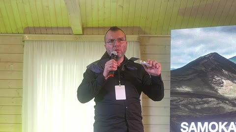 Данил завершает выступление